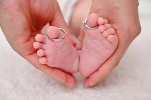 神农架怀孕肚子一边高一边低